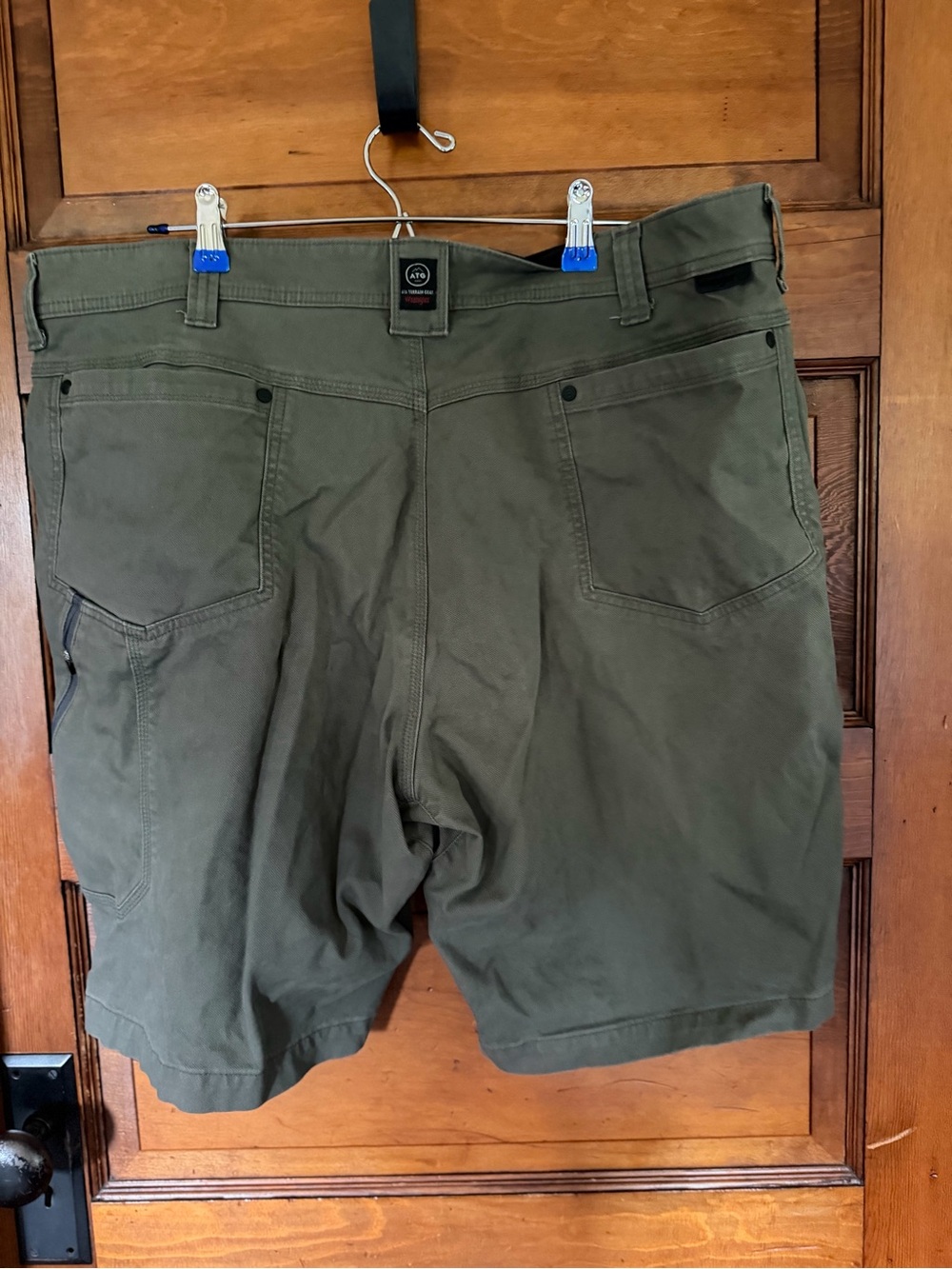 Men's Olive Green Utility Shorts - Picture 2 of 4